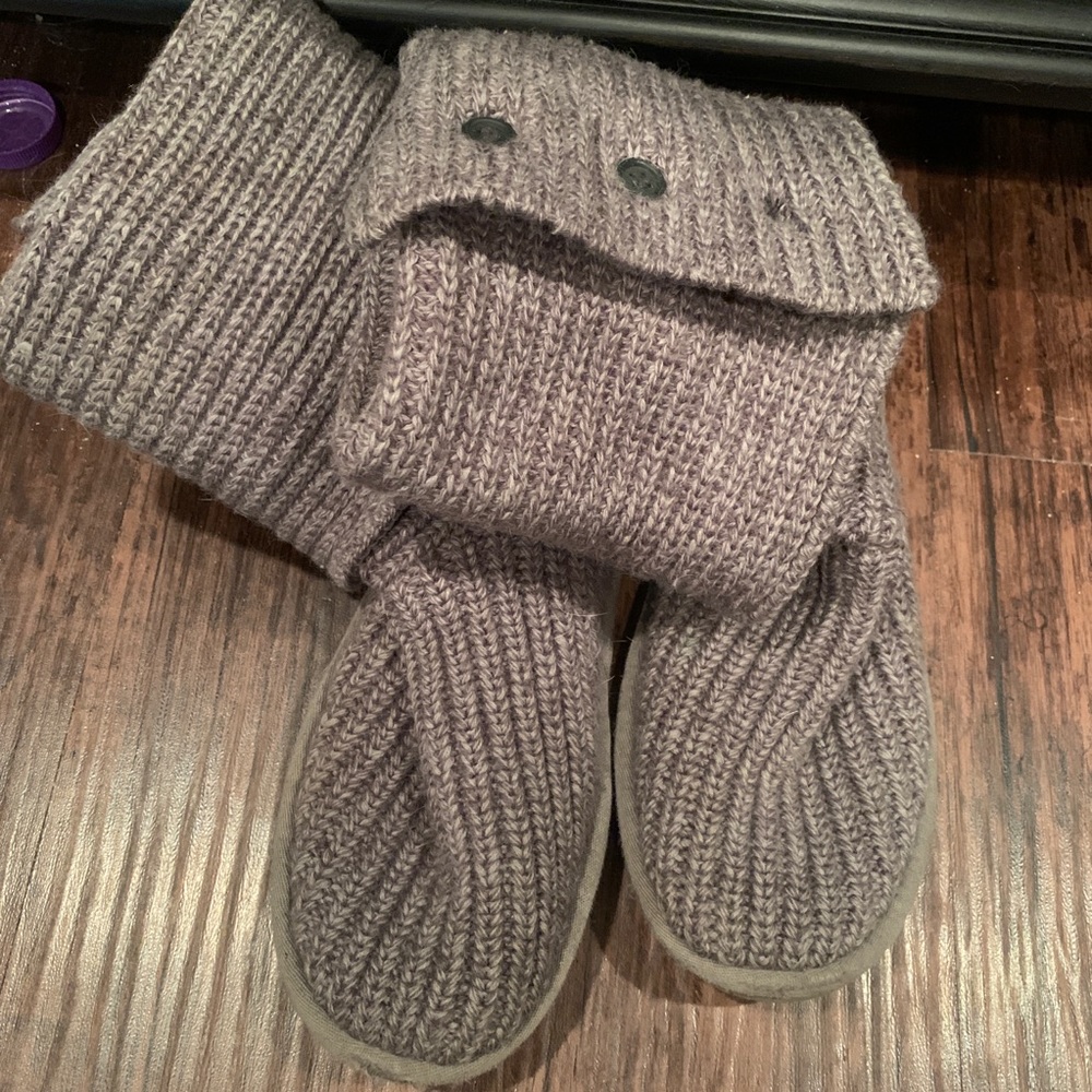 Women’s Gray Sweater Ugg Boots